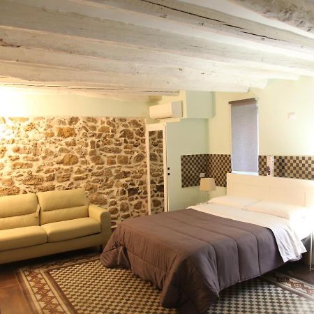 Chiarastella Rooms Villafrati Extérieur photo